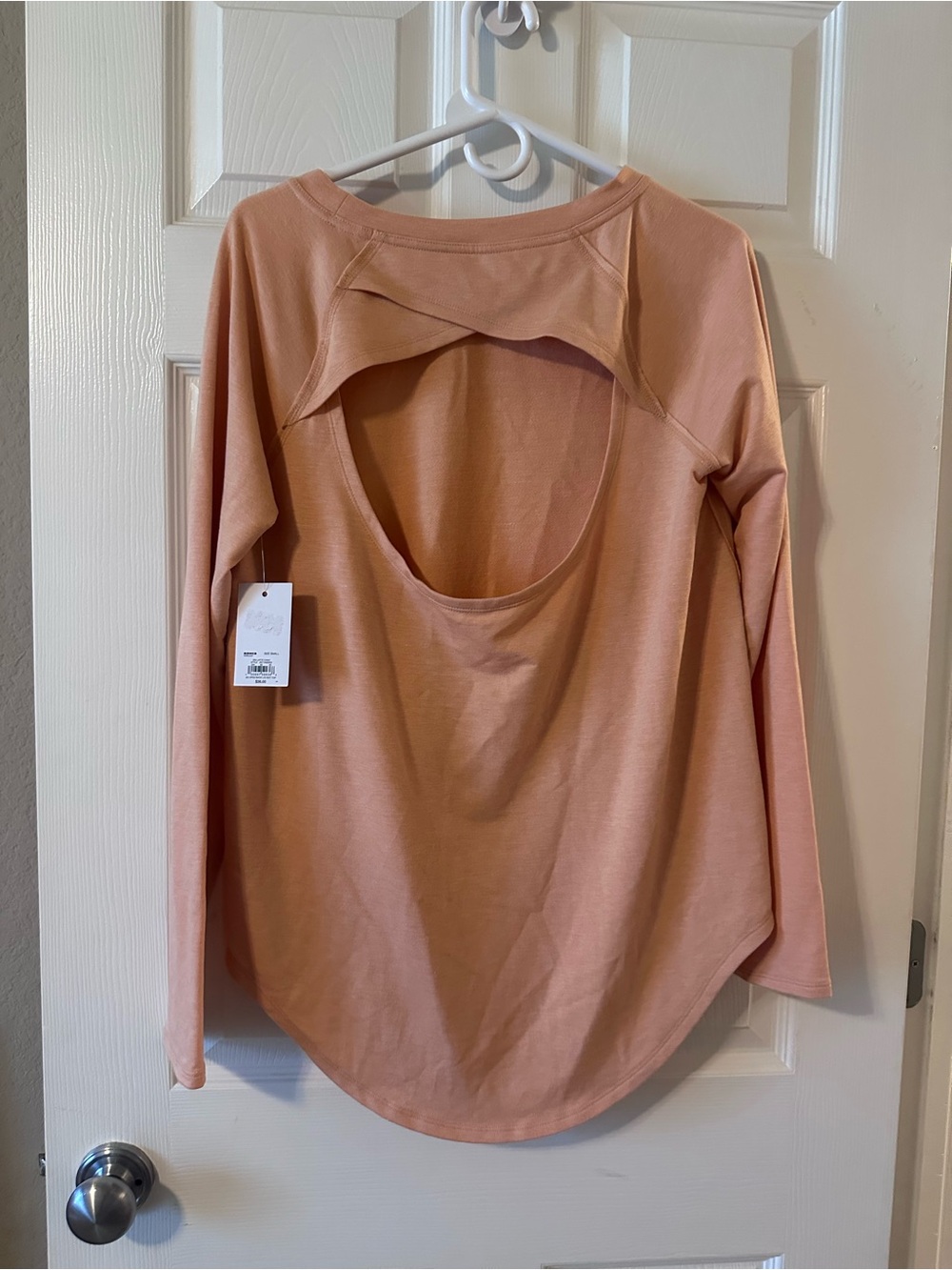 SO Open Back Long Sleeve Knit Top Size Small Blush Latte NWT